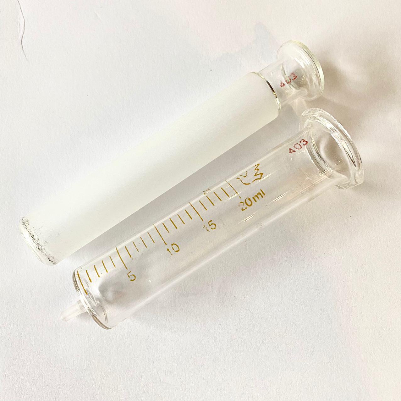 LAB TOOL : GLASS SYRINGE